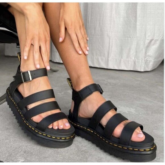 Martens Blaire Black Leather Platform Sandal Womens US 11